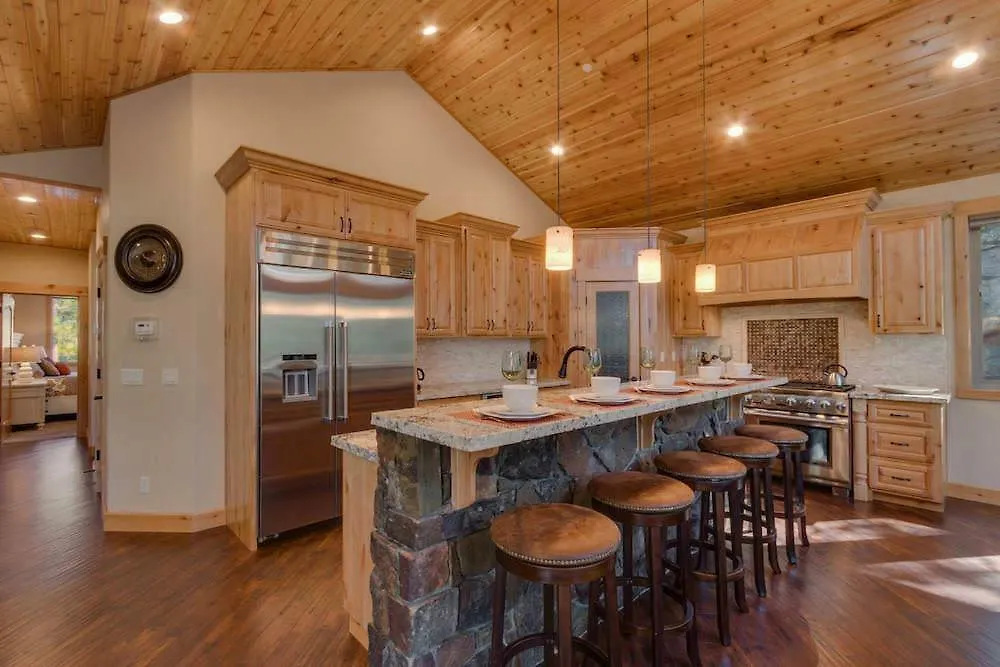 Big Bear Lodge - Six Bedroom Home South Lake Tahoe 0*,  United States